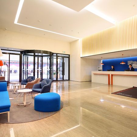 Holiday Inn Express Chengdu North Railway Station By Ihg - Near Panda Base, Near Chunxi Road Exterior photo
