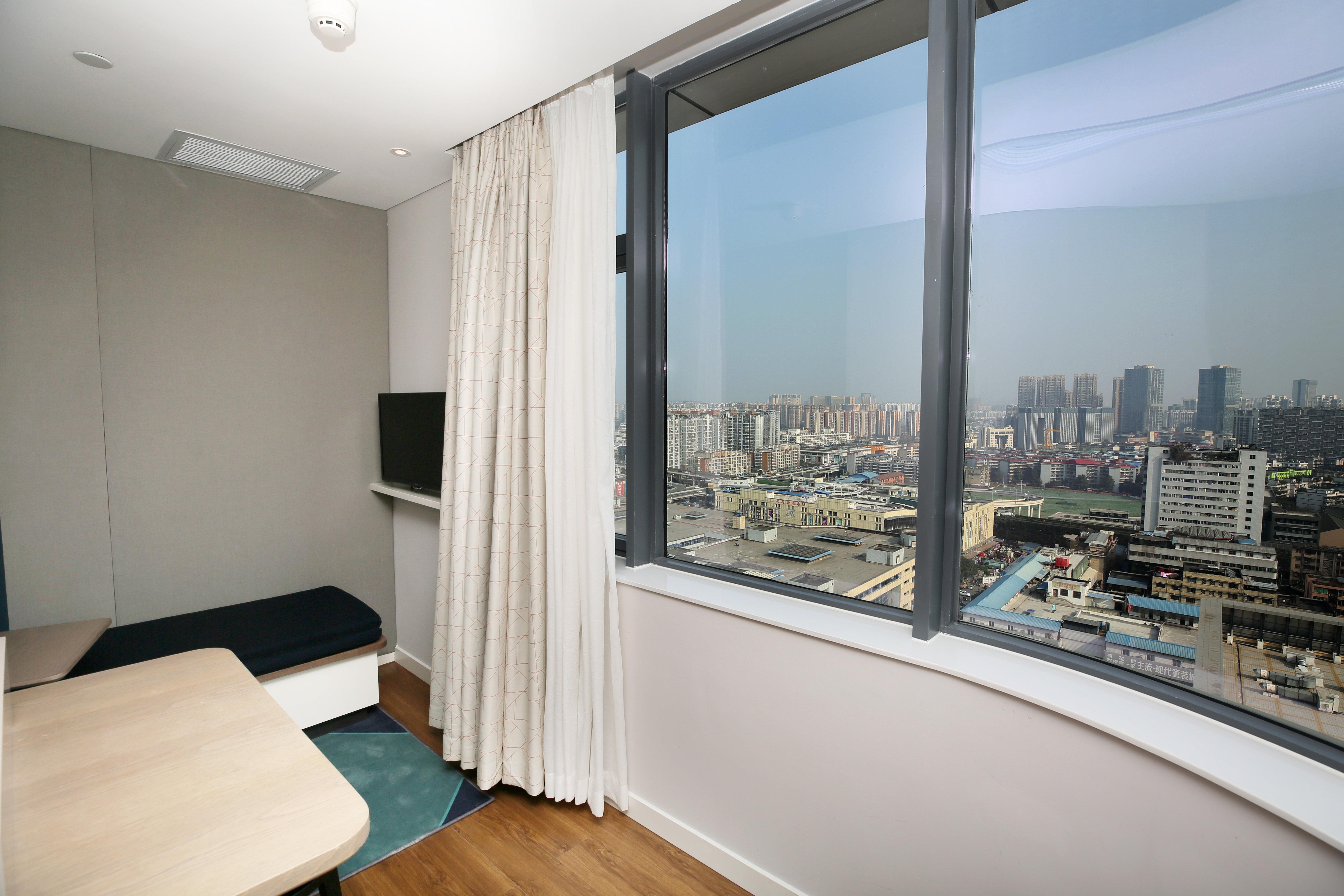 Holiday Inn Express Chengdu North Railway Station By Ihg - Near Panda Base, Near Chunxi Road Exterior photo