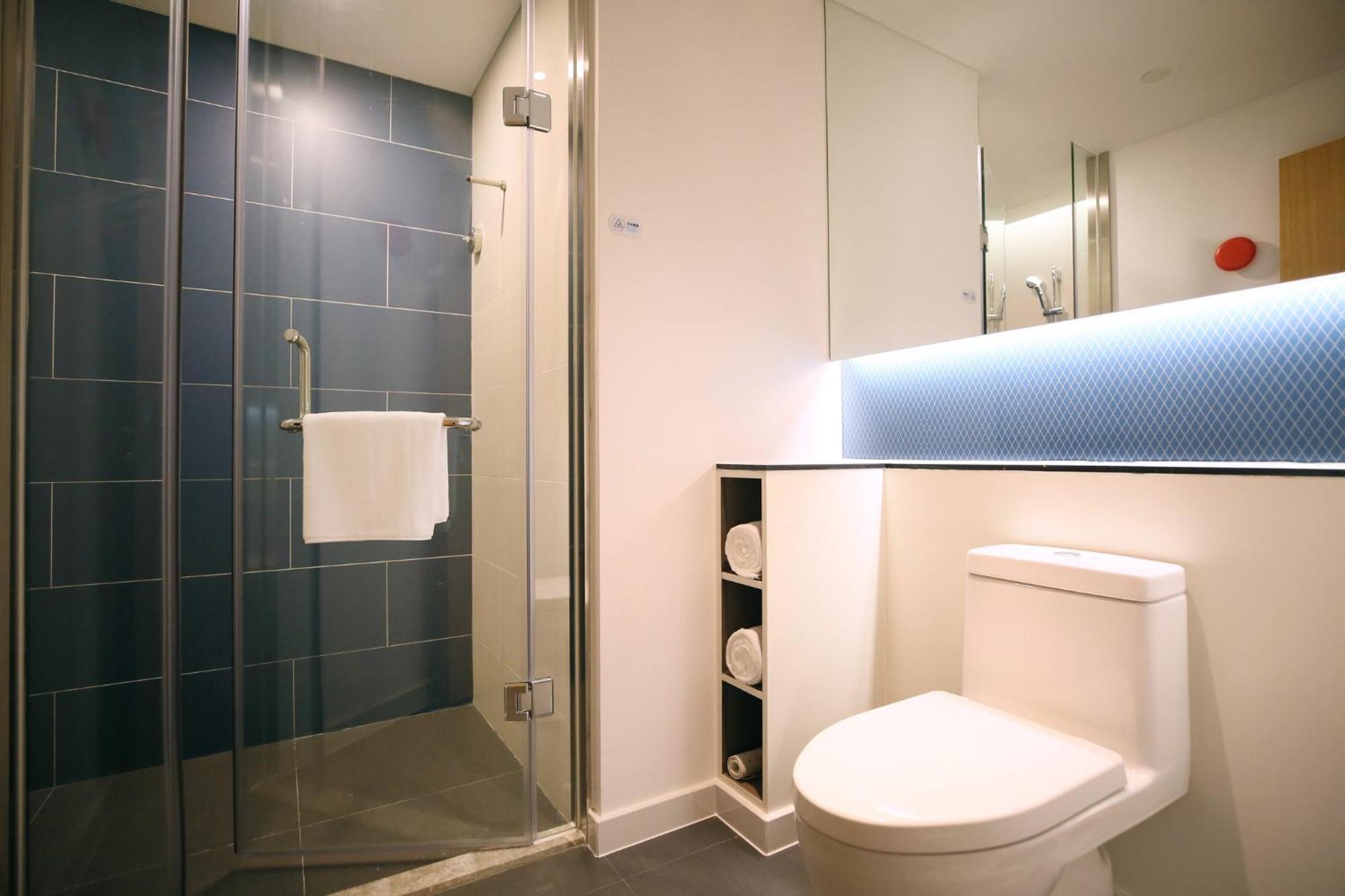 Holiday Inn Express Chengdu North Railway Station By Ihg - Near Panda Base, Near Chunxi Road Exterior photo