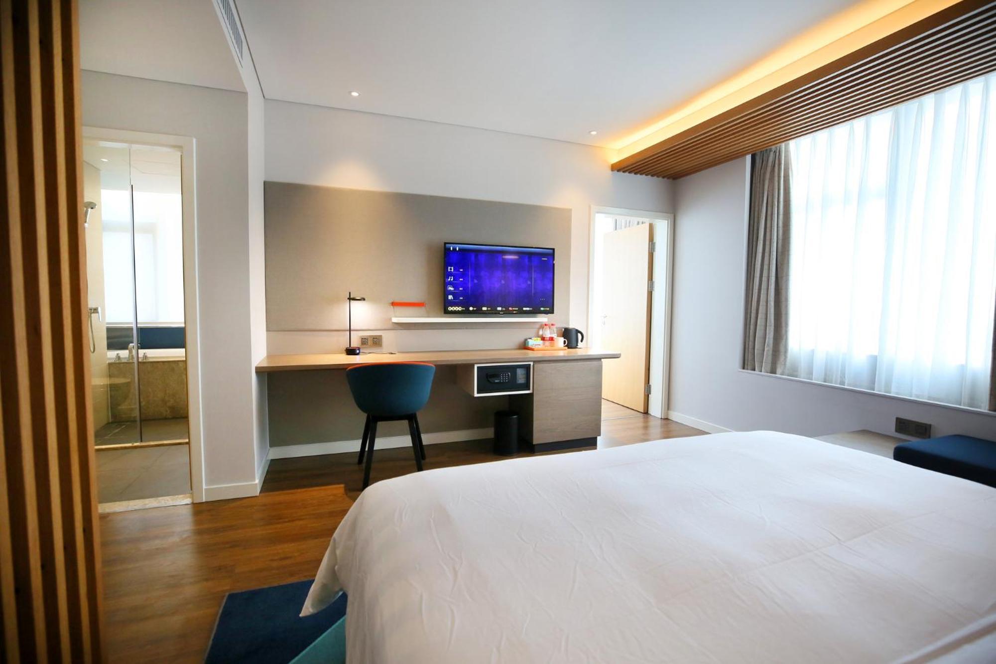 Holiday Inn Express Chengdu North Railway Station By Ihg - Near Panda Base, Near Chunxi Road Exterior photo