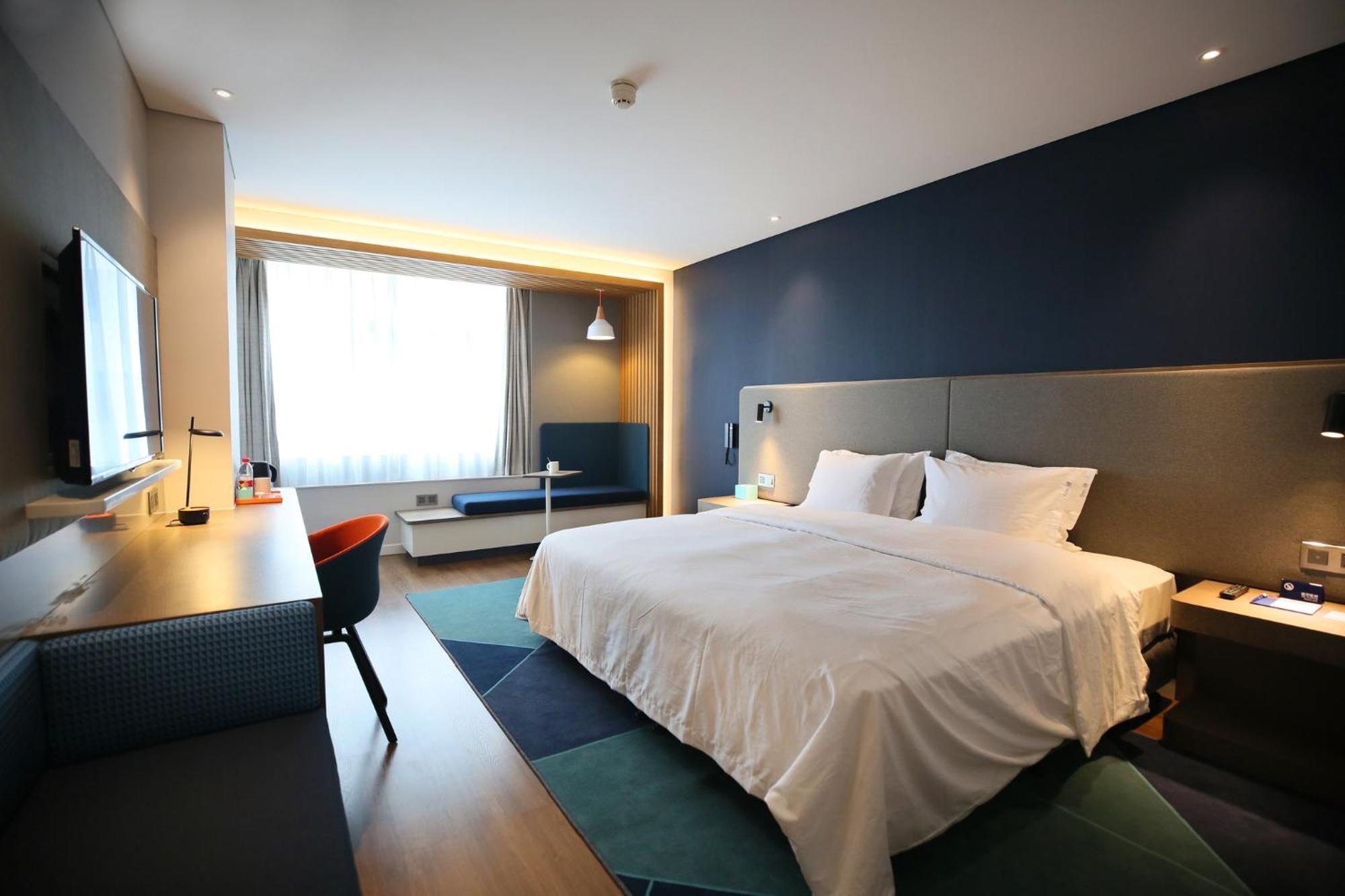 Holiday Inn Express Chengdu North Railway Station By Ihg - Near Panda Base, Near Chunxi Road Exterior photo