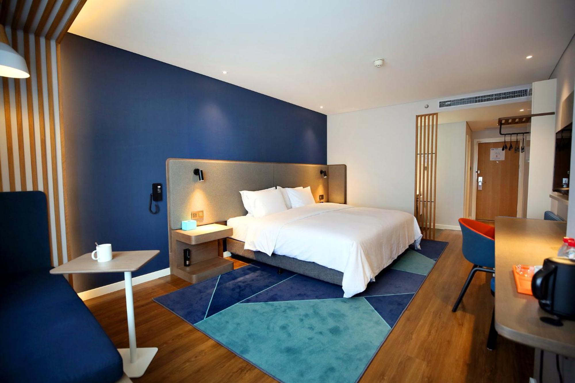Holiday Inn Express Chengdu North Railway Station By Ihg - Near Panda Base, Near Chunxi Road Exterior photo