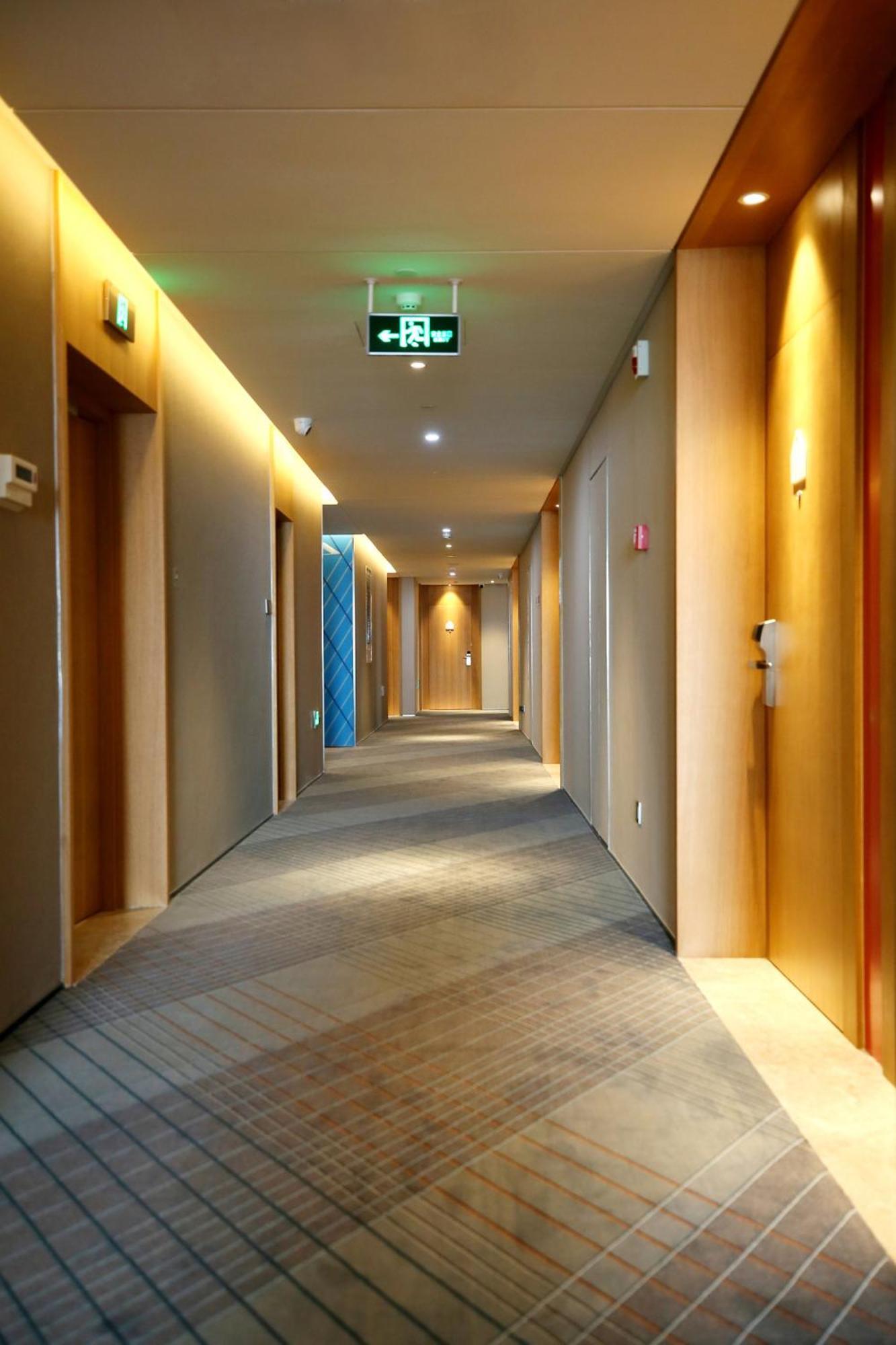 Holiday Inn Express Chengdu North Railway Station By Ihg - Near Panda Base, Near Chunxi Road Exterior photo
