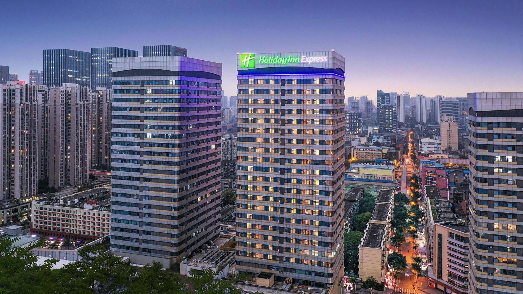 Holiday Inn Express Chengdu North Railway Station By Ihg - Near Panda Base, Near Chunxi Road Exterior photo