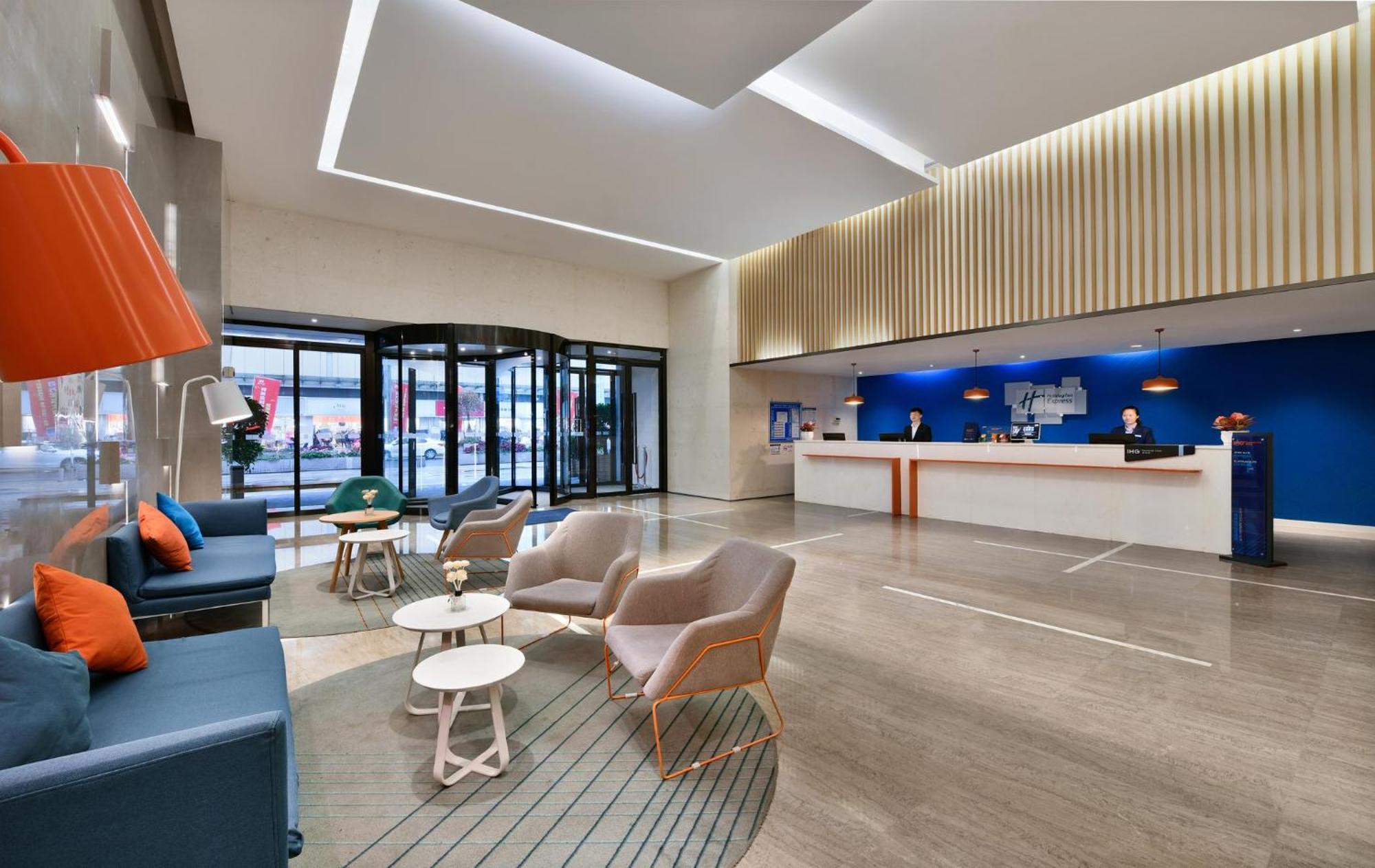 Holiday Inn Express Chengdu North Railway Station By Ihg - Near Panda Base, Near Chunxi Road Exterior photo