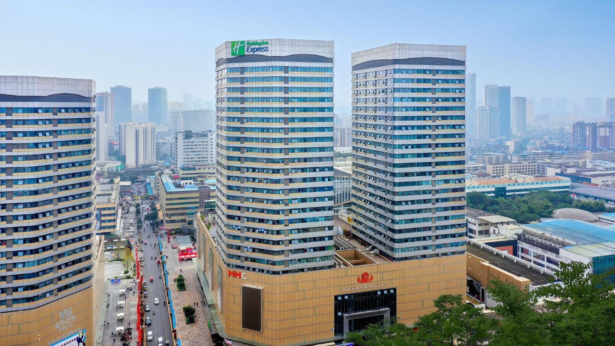 Holiday Inn Express Chengdu North Railway Station By Ihg - Near Panda Base, Near Chunxi Road Exterior photo