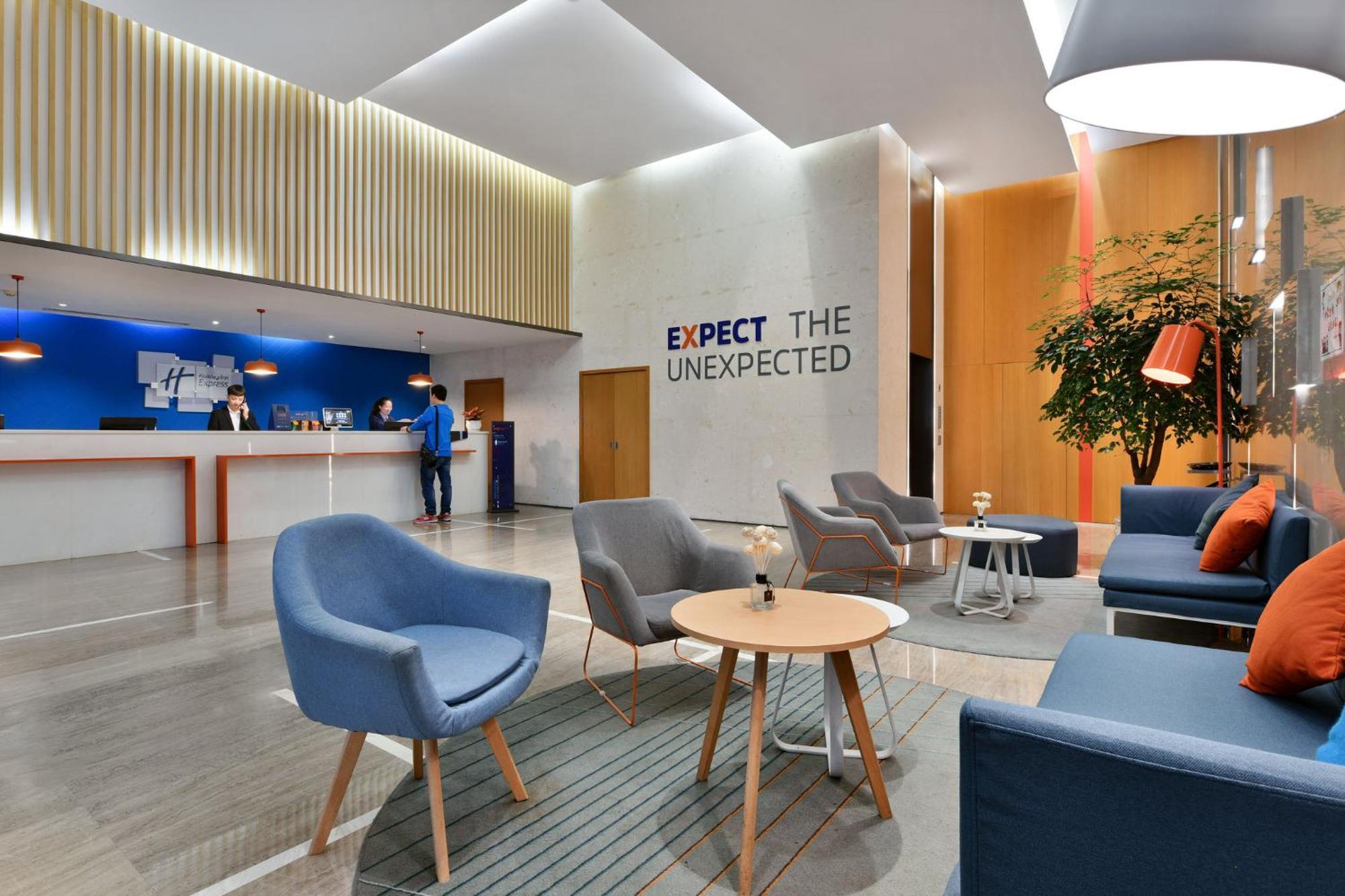 Holiday Inn Express Chengdu North Railway Station By Ihg - Near Panda Base, Near Chunxi Road Exterior photo