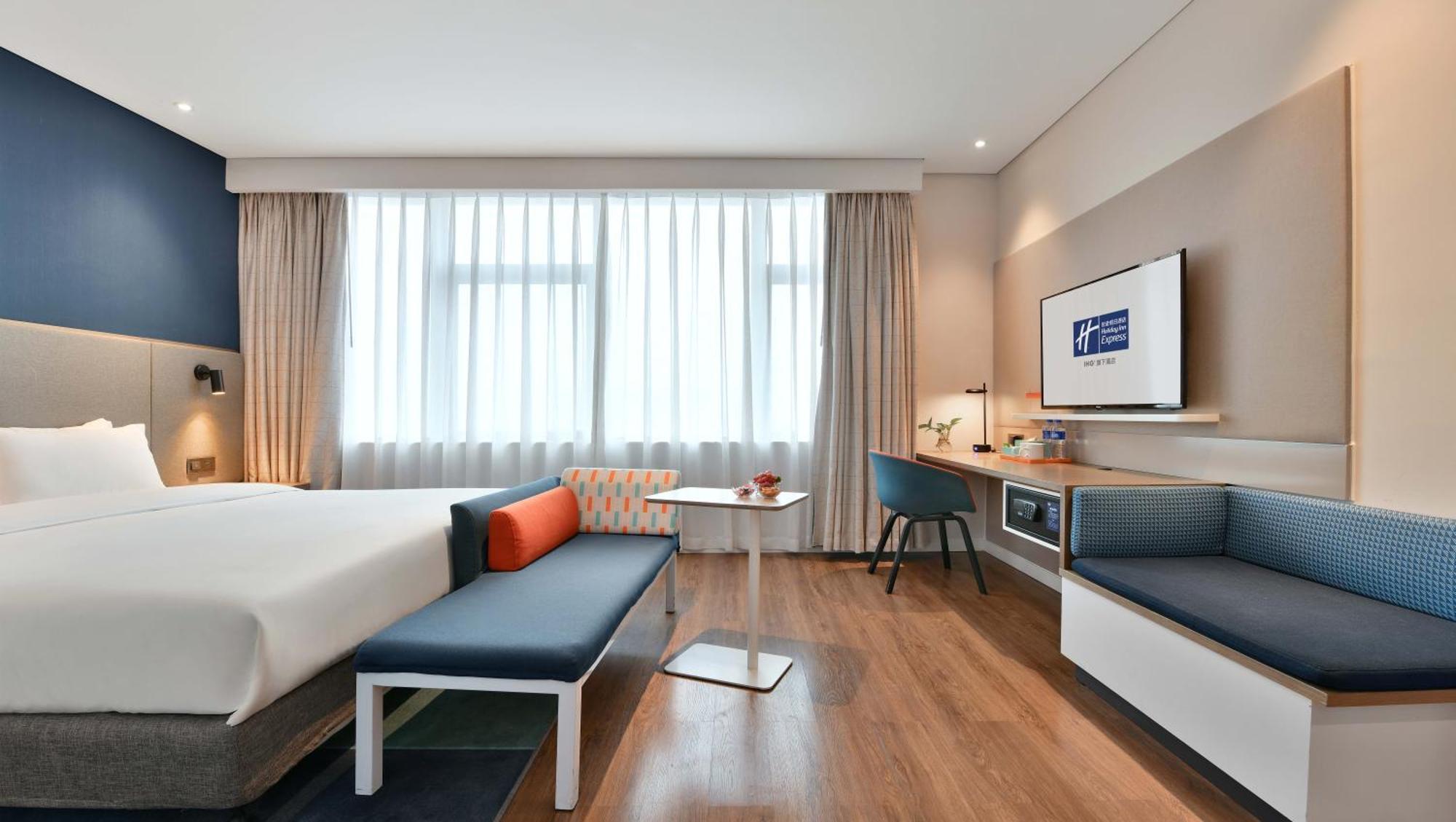 Holiday Inn Express Chengdu North Railway Station By Ihg - Near Panda Base, Near Chunxi Road Exterior photo